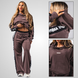 NEBBIA - Női sport melegítőfelső OFF DUTY 489 (dark brown)