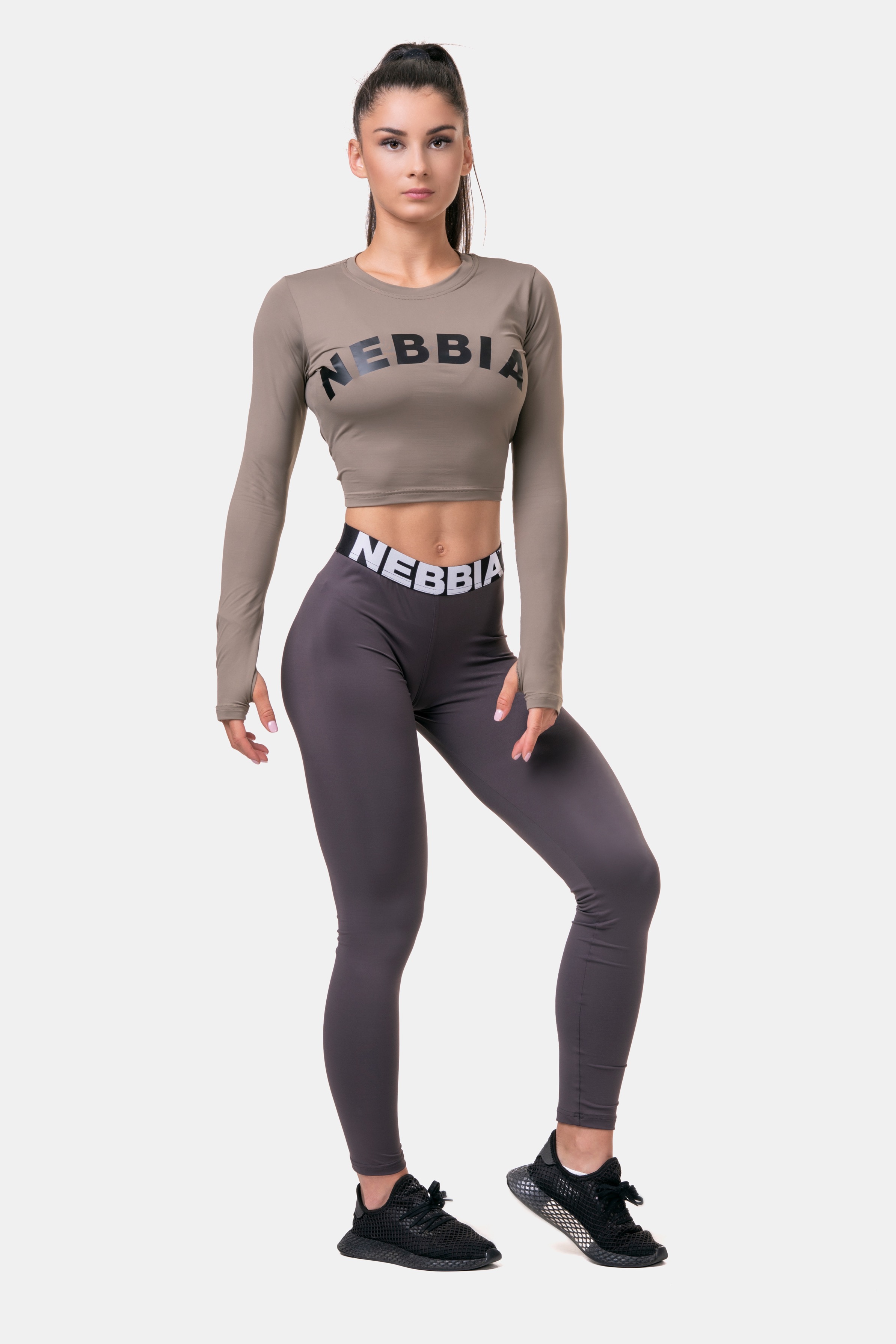 nebbia-hosszu-ujju-crop-top-sporty-hero-585-mocha